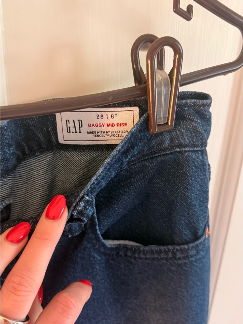 GAP Wide-Leg High-Rise Jeans in Deep Blue Denim - Picture 3 of 4